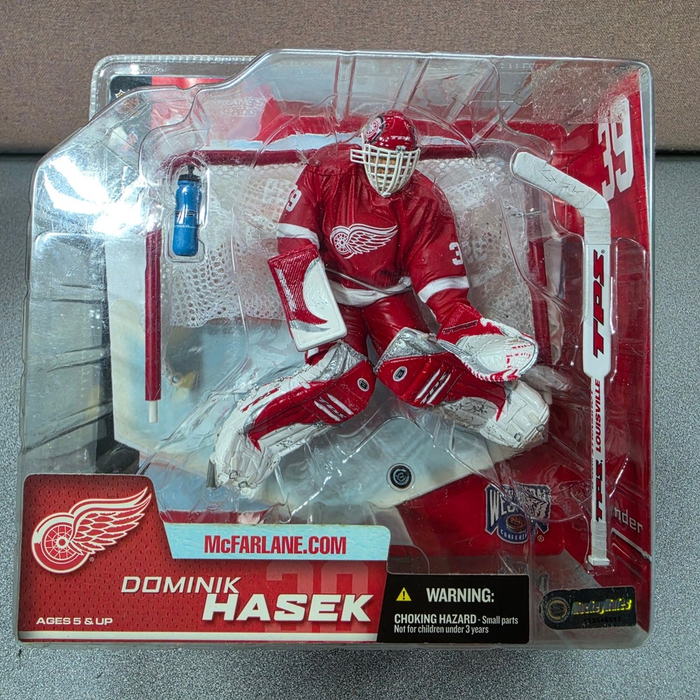 McFarlane NHL Series 7 Dominik Hasek Red Wings Goalie Figure New Sealed